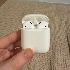 Apple AirPods